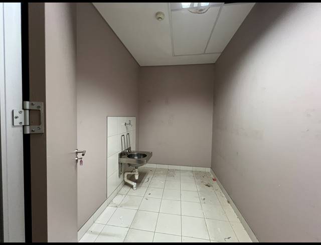 509M² OFFICE TO LET IN HIGHVELD
